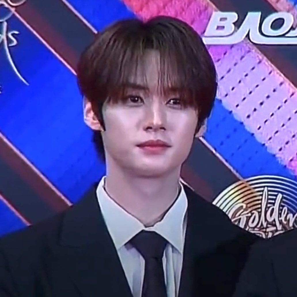 linoscookie's tweet photo. WOW HES BEAUTIFUL https://t.co/3TgapniZfe