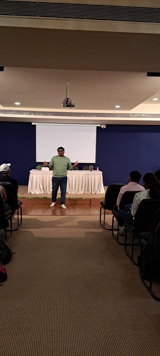 MumbaiFlutter's tweet photo. Let's discuss about Startup Ecosystem with Flutter Ecosystem by @iAdityaSutar
#FlutterHackIn participation ready for seed funding for your startups!!!
#Flutter #FlutterMumbai #FlutterIndia #FlutterHackIn #FlutterStartups #StartupsIndia #GoogleForStartups @FlutterHackIn https://t.co/7bI4R5xaQB