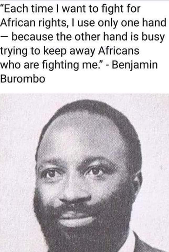 Nwatanwendidij's tweet photo. @ChinasaNworu That is what #mazinnamdikanu and #simonepka do in other to be safe from the DOS and co while fighting our real enemy ,biafrans stand with #MAZINNAMDIKANU and his most trusted disciple #simonepka we have left you people behind https://t.co/HzyWtdDh81