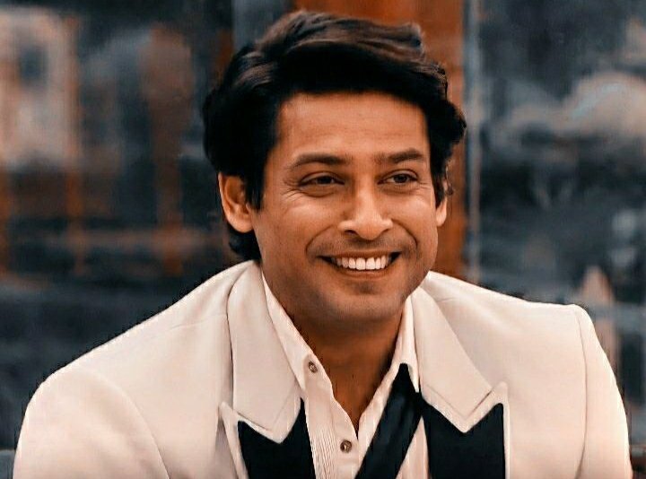 dkhare93's tweet photo. No one can replace him! Once a legend always a legend!
#SidharthShukla𓃵
FOREVER GOAT SIDHARTH SHUKLA https://t.co/r9W3ufz0ie