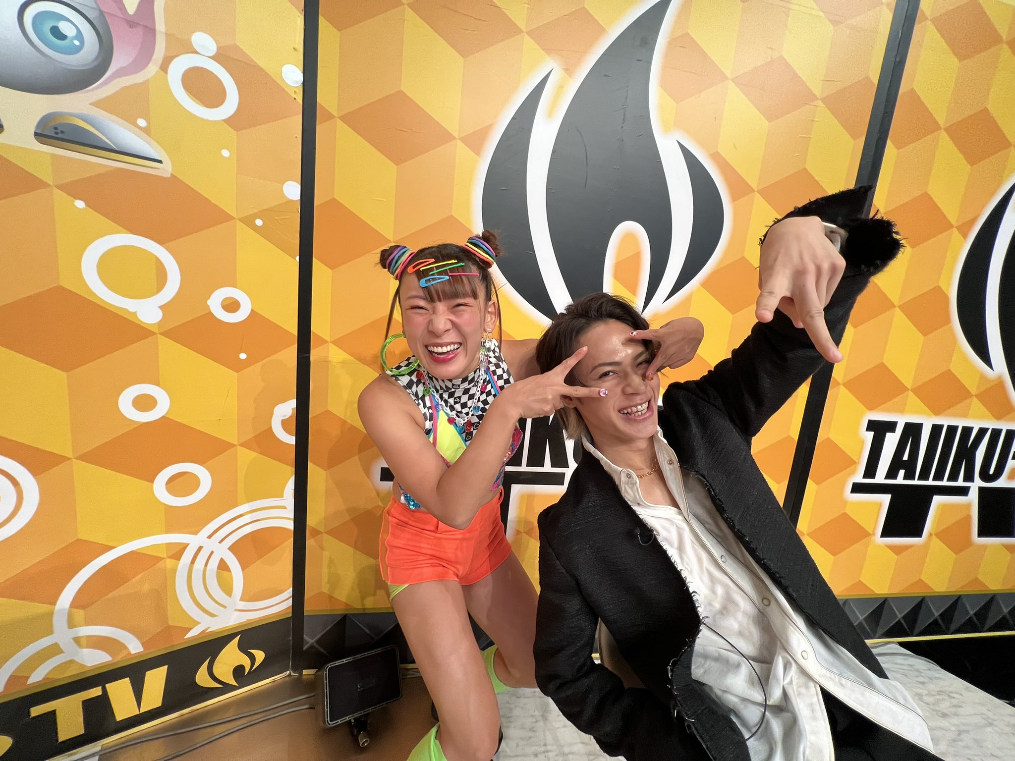 Fl3FT23akAIIR8A?format=jpg&name=large