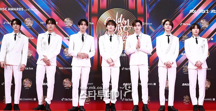 ENHYPEN WEVERSE tweet media