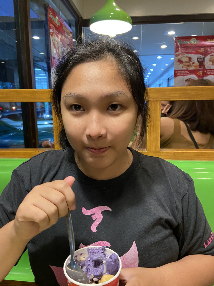 crlpascua's tweet photo. @mikayyollie28 sarap? https://t.co/24PEXr9MnY