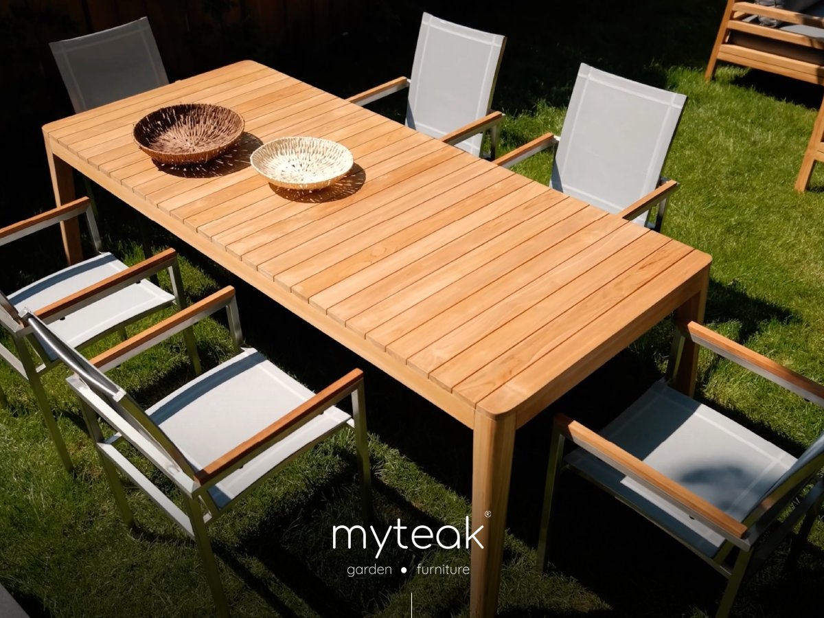 Natural teak ve stainless steel / batyline detayı ile tasarlanan, dayanıklılığı ve natural dokusu ile uzun yıllar açık alanlarınıza keyif katacak Nusa koleksiyonunu keşfedin.
#teak
#outdoorfurniture
#bahçemobilyası
#myteakoutdoorfurniture 
#myteak 
#design