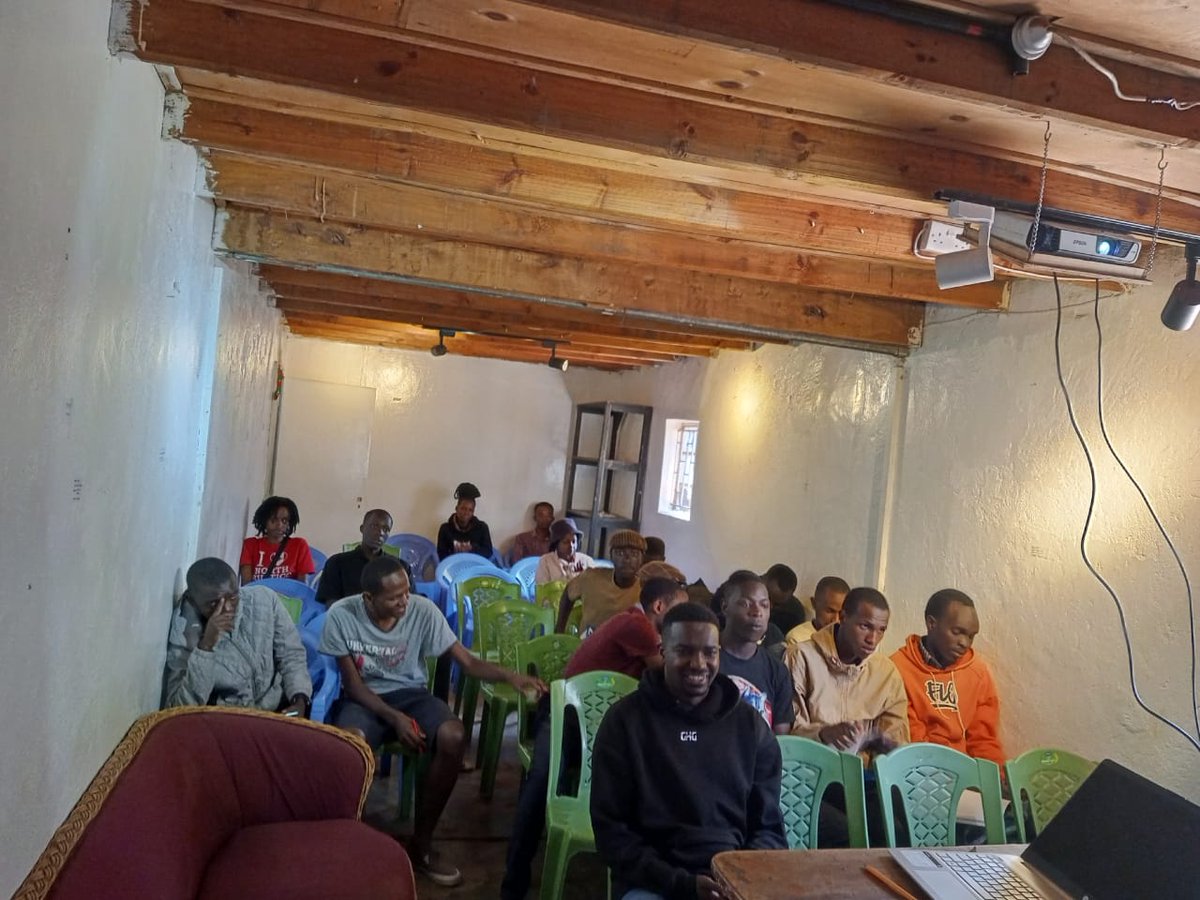 KelvinPrincipal's tweet image. Basic coding skills workshop organised by @HopeRaisers
#BasicCoding
#hoperaisers
#coding #beginner #programming #Python