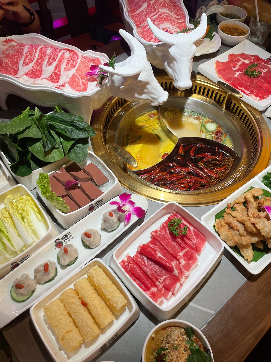 mueneefanjye's tweet photo. CQK เปิดสาขาใหม่ที่ Crystal park ตกแต่งร้านอลังการคนยังไม่เยอะ ไม่ต้องรอคิวนานเหมือนที่สาขาเทียมร่วมมิตร💖🫶🏻 #cqk #cqkmalahotpot @aroii https://t.co/cLOo6IdQFT