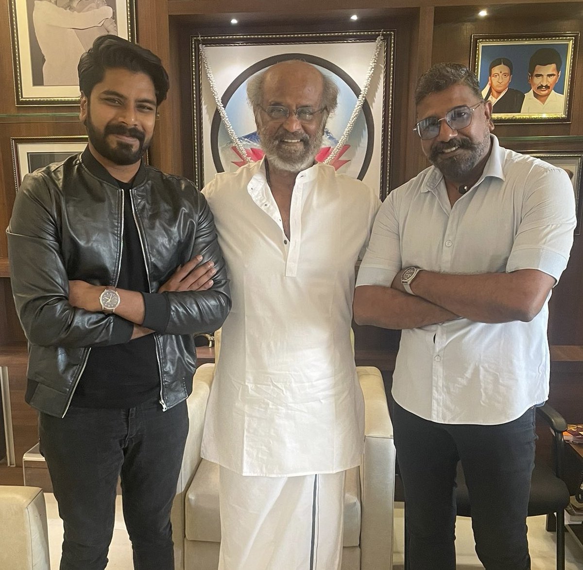 360EntPros's tweet photo. Thank you for the pathway you have laid out for us to follow through. Naange 360um Thalaivar fan thaan. @rajinikanth #OneLoveOneLife #OneSuperstar https://t.co/JdYYt8zml7