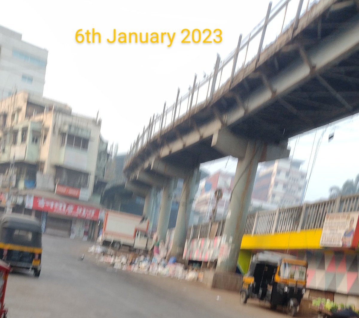 SentinelWachter's tweet photo. See the dates from when the complaints have been raised regards this Garbage which is dumped daily below the #chembur flyover opp #Inmod shoes store @mybmc @mybmcSWM @kedarmehendale @MissAamba @BankiMistry @rajennair @ImmanuelRajanN1 No action yet by @mybmcWardME till 07/01/2023 https://t.co/ht9LKAEM7e