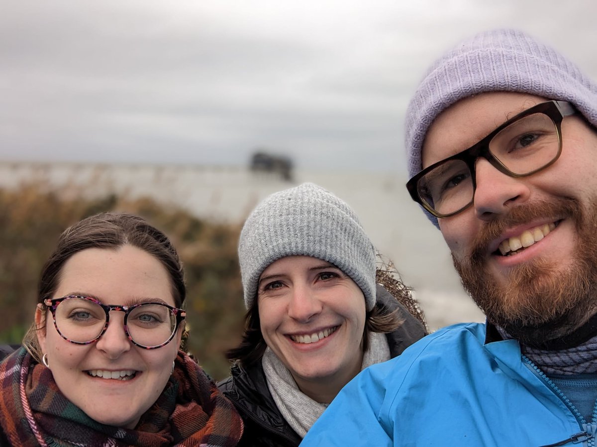 drama_hold's tweet image. We've landed on the Isle of Wight! Ready for an action packed weekend of rehearsals, performances and probably some fish and chips #IOW #music #education #theatre #bembridge