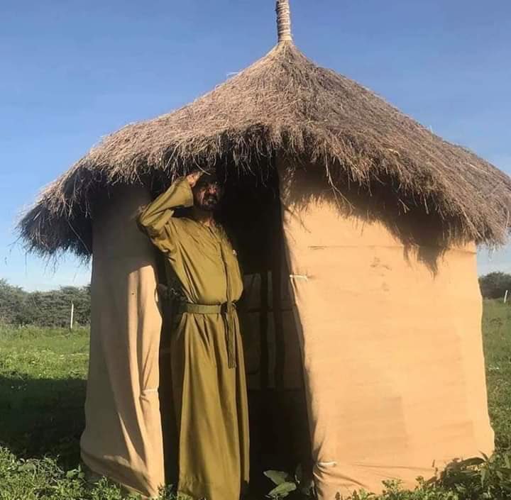 DrAhmedKalebi's tweet photo. This is how the Ruler of Dubai holidayed by having a most simple getaway in a remote Masai village

The photos always jazz me every time I think of his 2019 holiday trip while countless flock to his emirate destination

Simplicity is often the most sophisticated priceless luxury https://t.co/AO2vlT8OMO