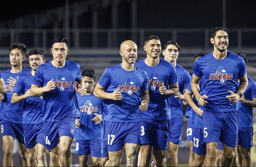 SLyngbo's tweet photo. Proud to represent the Philippines. Always a great feeling to put on the national team shirt 🇵🇭 Now it’s time to reset, look forward and improve! 👊🏼 #labanpuso #AFFMitsubishiElectricCup2022 https://t.co/7nvAI4HWnF