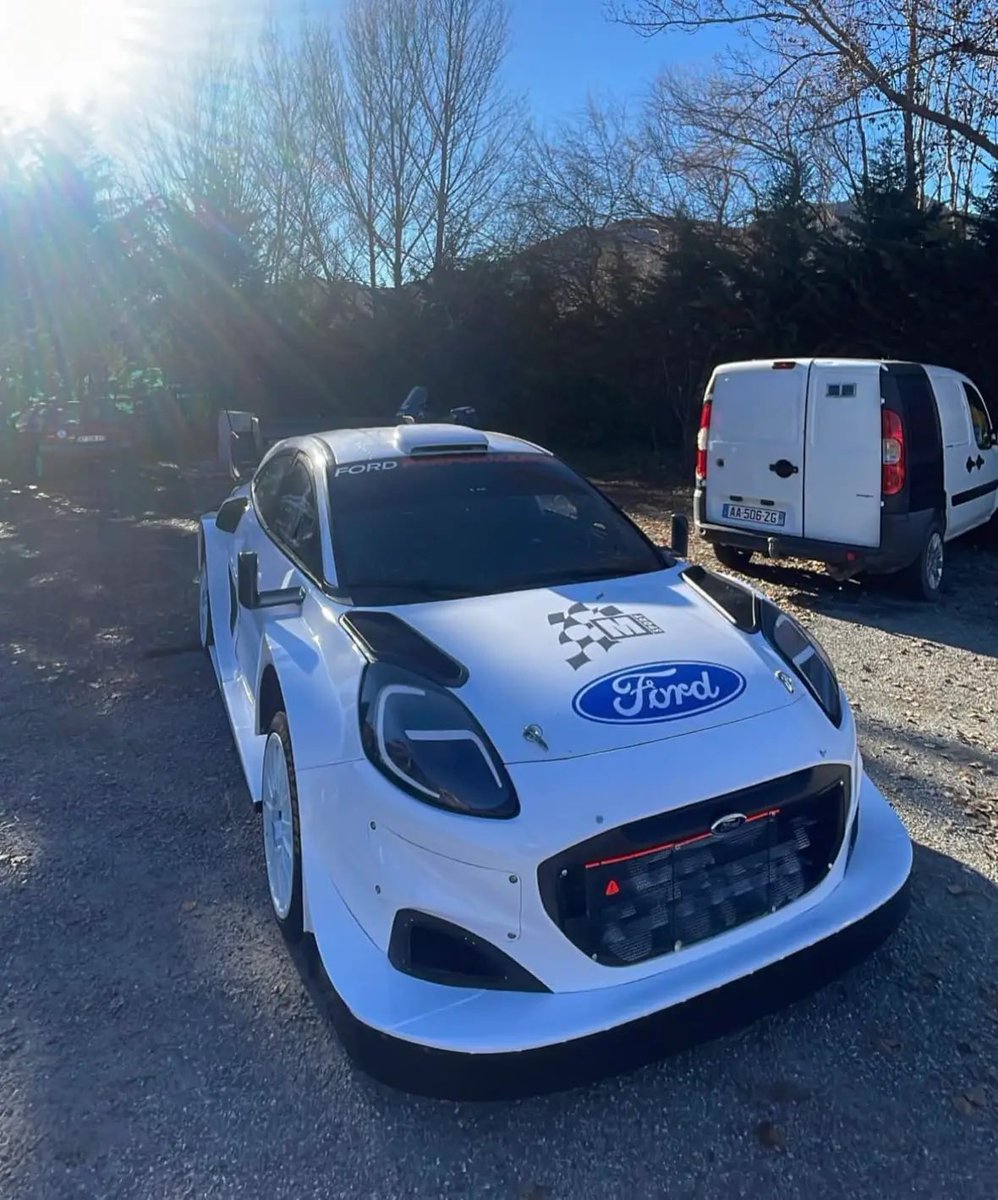 MundoRallyes's tweet photo. ¡Arrancan los test previos al Rally de Monte-Carlo 2023 por parte de los equipos #Rally1! 🙊🔥

M-Sport, con @PL_Loubet al volante de uno de los Puma, están probando de cara a la cita monegasca.

Imágenes by Ellis Hardy &amp; Rob Curme.

#WRC https://t.co/9UkkwOZpHP