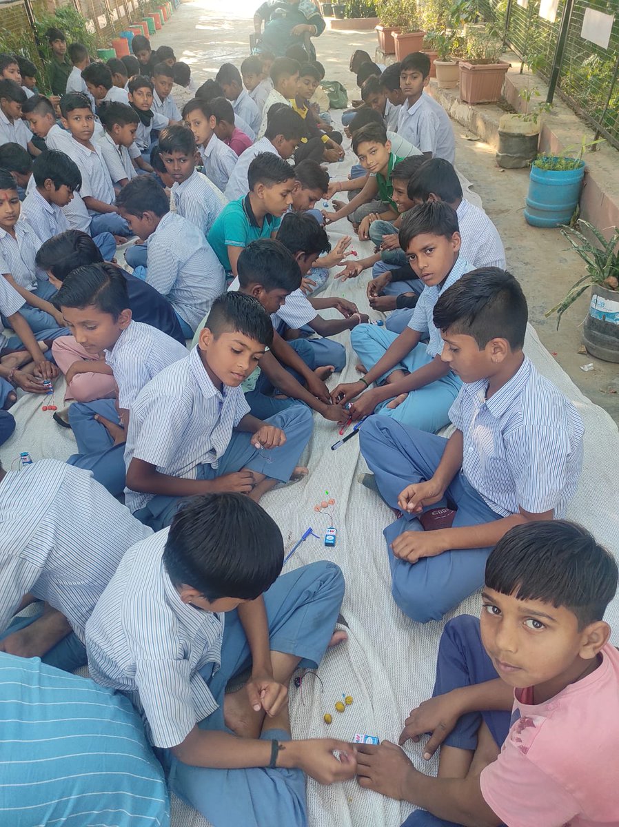 vascsc's tweet photo. #Support from @itstrueSpinning #OutreachProgramme #conducted by VASCSC. 143 students along with 4 teachers Navapura Primary #school #participated #STEM #handsonactivities #resourcematerial #takeaway #educationalpurpose #NEP2020inAction
@DSurkar https://t.co/5zhgZLw3wt