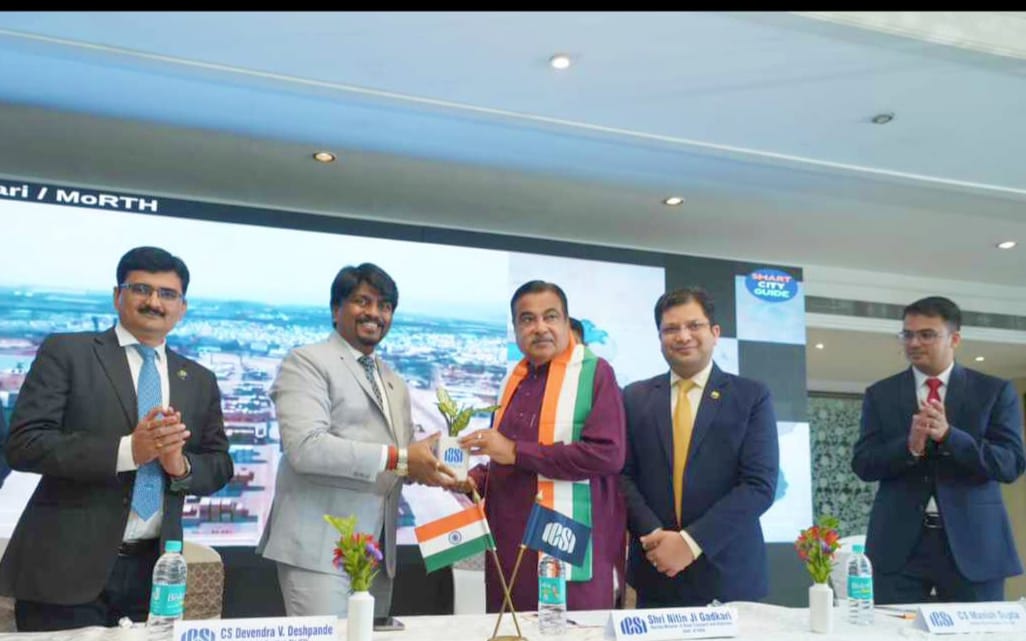 icsi_cs's tweet photo. Shri Nitin Gadkari, Hon'ble Minister of Road Transport &amp; Highways graced a special Conference organised by the Nagpur Chapter of #ICSI @nitin_gadkari https://t.co/IsF3VHZMP2