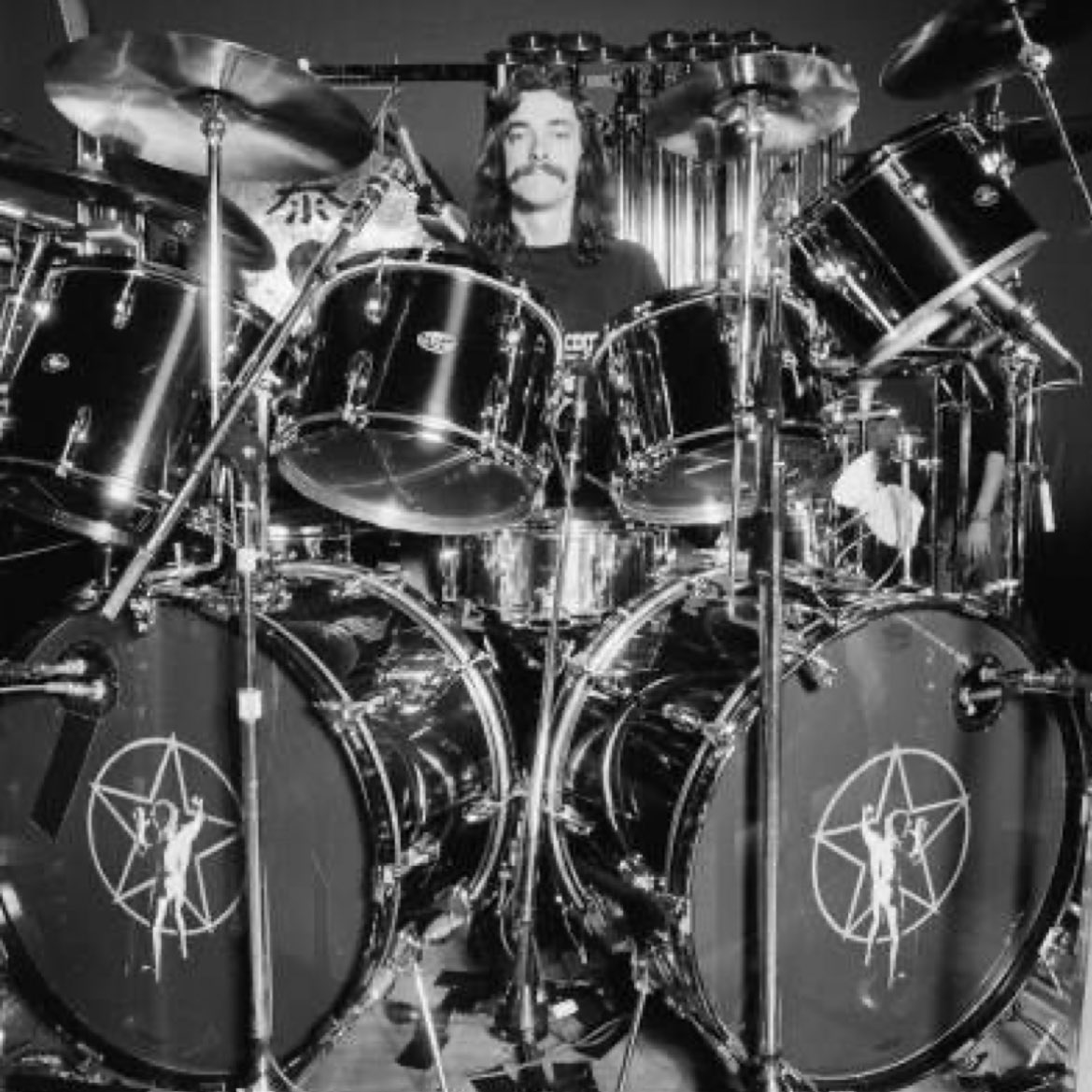 We lost Neil Peart on this day in 2020, thanks for the Music 🙏🏻 <a href="/rushtheband/">Rush</a>