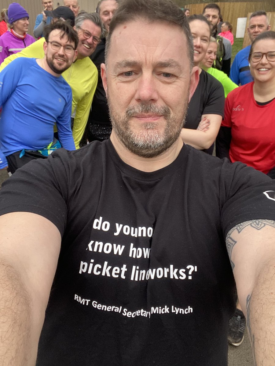 At @mallingparkrun representing @RMTunion #doyouknowhowapicketlineworks