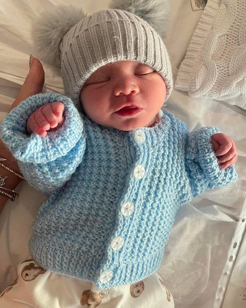 LivPlouman's tweet photo. You are a dream my little A🥺 https://t.co/fb2CzaOCJA