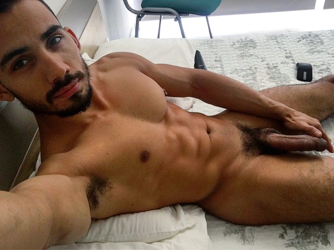 Unique Star - Rafael Ferreira's pics and videos Page Private Access - New Uploads - Fl3V4tHWQAA4 KB jpg:small visual 32