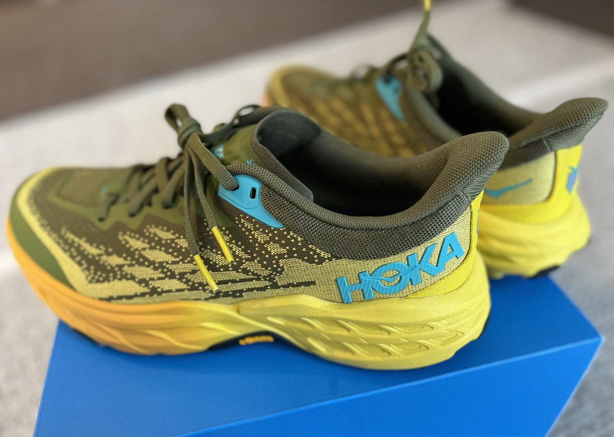hashirudanmitsu's tweet photo. 新しいトレランシューズ
#SPEEDGOAT5 を購入‼︎
奥信濃100はコイツと👟✨
#トレランシューズ #奥信濃100
#ニューシューズ #ホカ #ホカオネオネ https://t.co/PPYHQfZ4eb