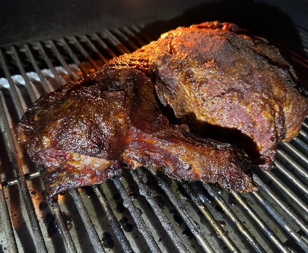 cookwithwes's tweet image. On weekdays, Shelly gets up at 4 AM for school. Today (Sat) Moose decided to wake me up at 5 AM. I checked the pork butt on the smoker &amp;amp; it was at about 155° internal temp, so that’s close enough to the stall to wrap.

#BackyardBBQ #porkbutt #RecTeq #RecTeqLifestyle #BBQlife 

/1