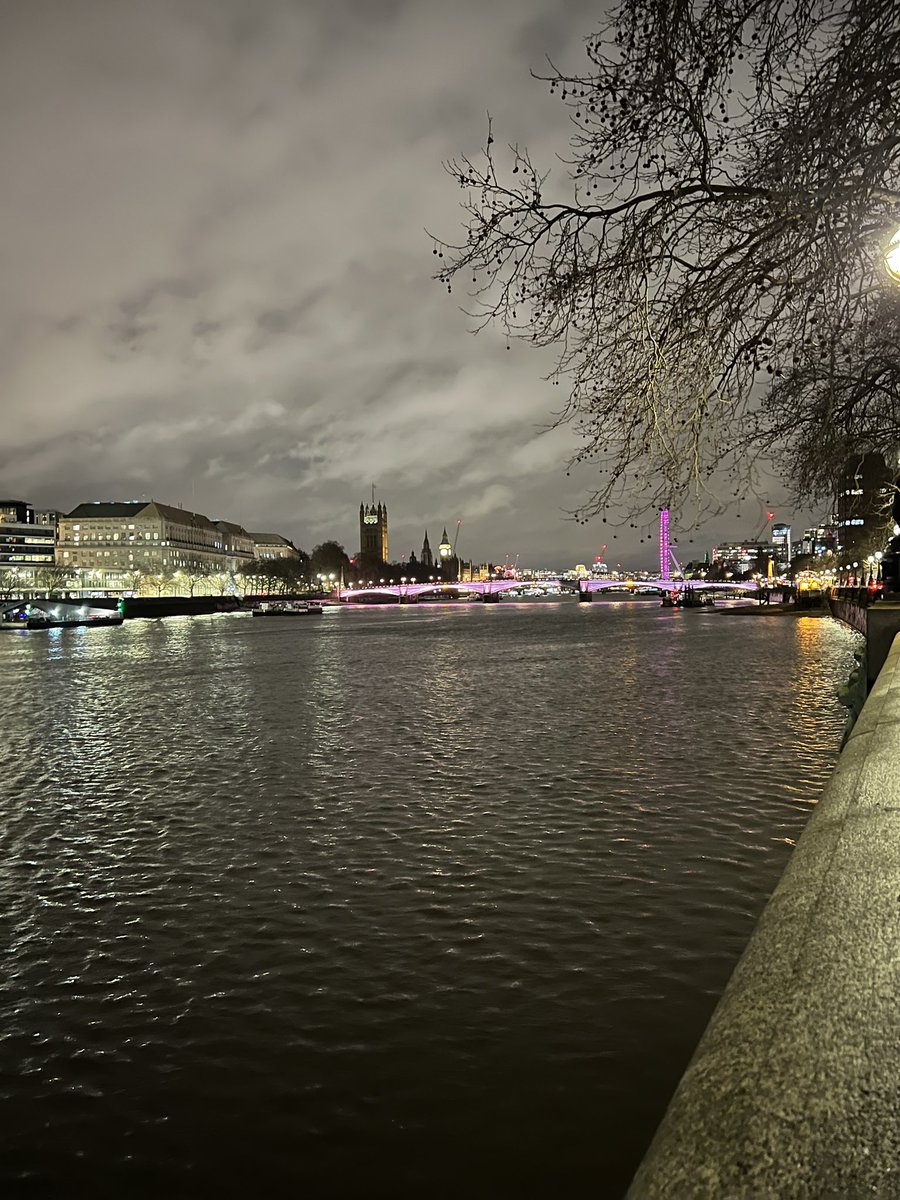 ZSherbib's tweet photo. London🤍. #London https://t.co/3YiWJsCf4Q