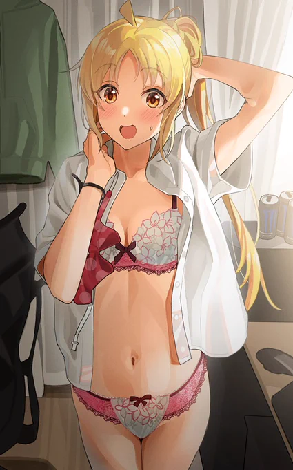 お気に入りの下着を見られた伊地知虹夏 