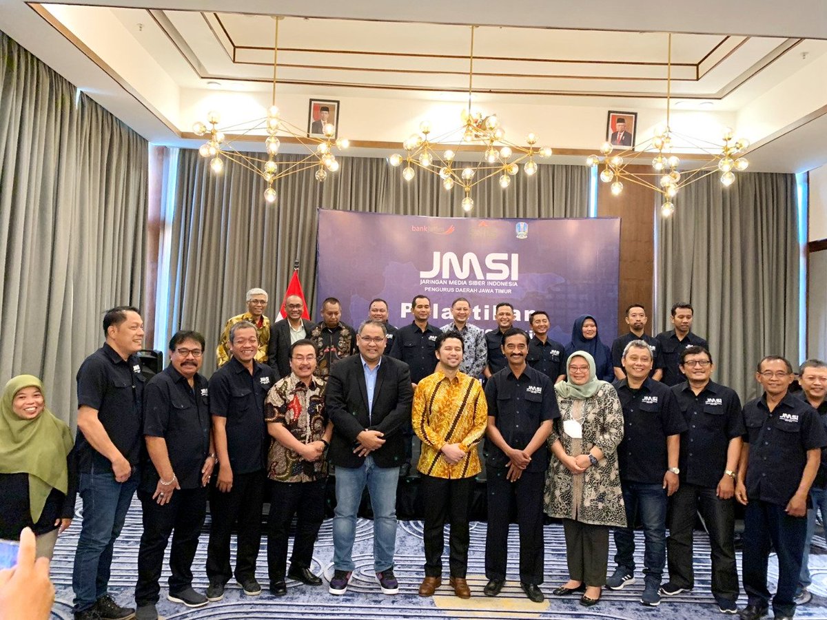 TeguhTimurCom's tweet photo. Alhamdulillah, pelantikan Pengda JMSI Jawa Timur telah dilakukan dengan baik, Sabtu (7/1) pagi tadi di Hotel Kampi, Surabaya. Disaksikan Wagub Emil Dardak. Selamat bekerja. https://t.co/vUULxM0Ev9
