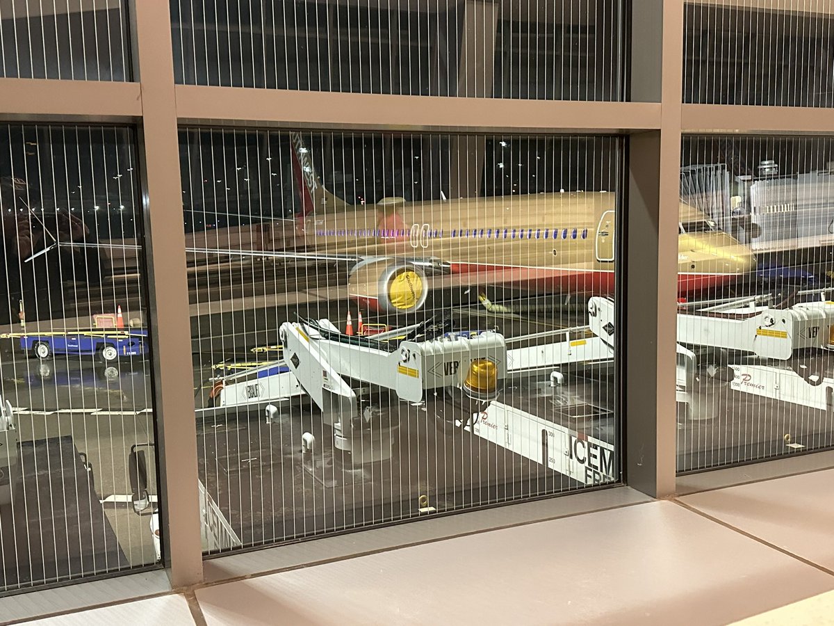 PetrieCann's tweet photo. Flying on this beauty this morning! Still has that new off the line smell! #N871HK #BUF @SouthwestAir https://t.co/AOEc0f7f0N