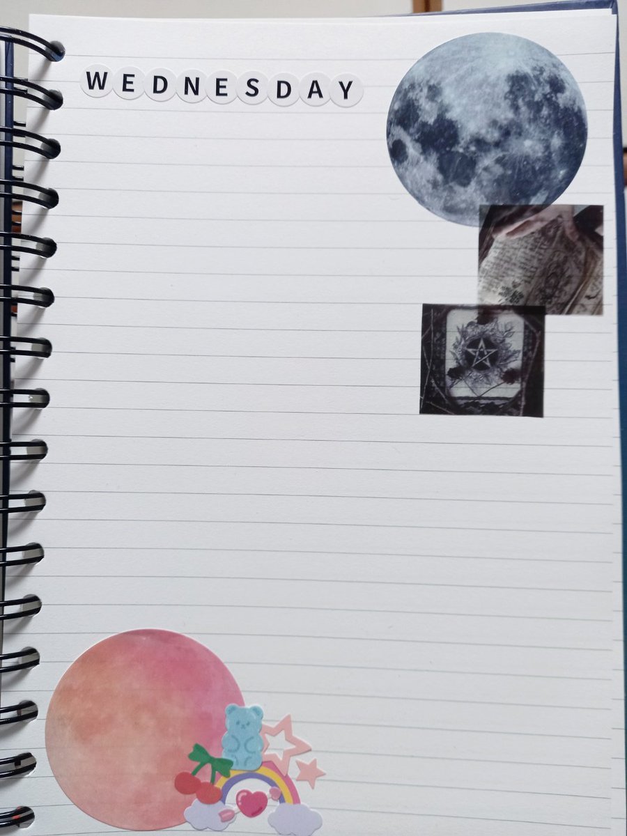 넷플릭스 드라마 웬즈데이 컨셉다꾸