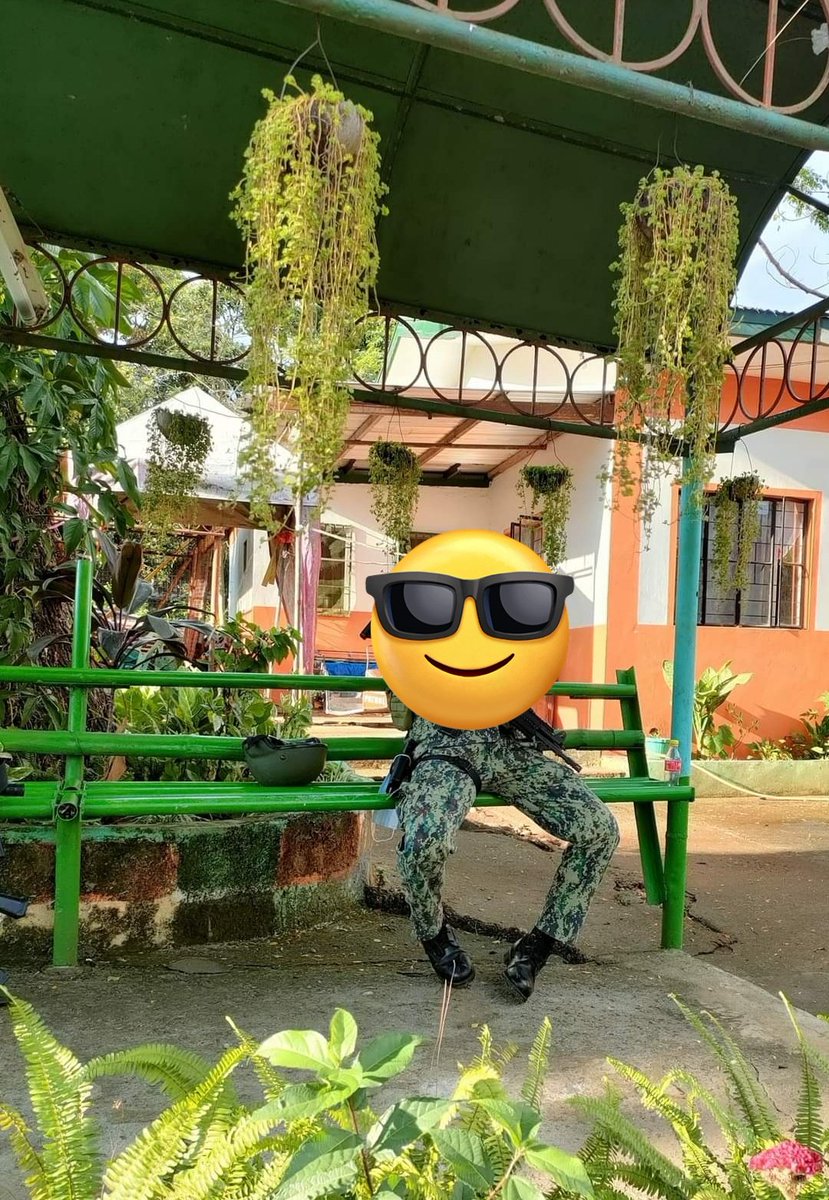 MenWithUniform's tweet photo. Samahan mo ko ? 
#MIU https://t.co/k0Z6CVd3p4