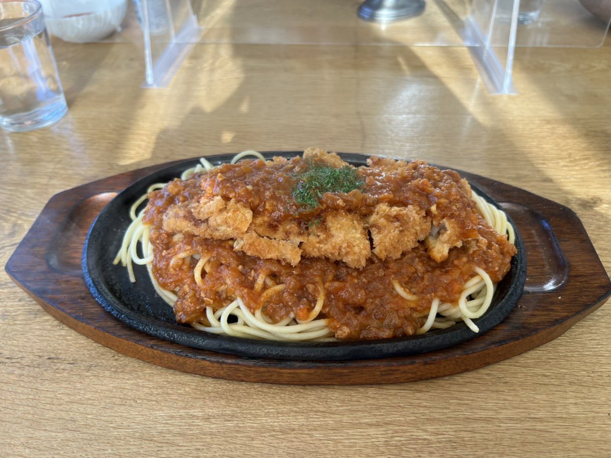 bruce_mee's tweet photo. 帰省中久々の ＃スパカツ 子供の頃の懐かしさが蘇り〜

＃釧路名物
＃北海道
＃ソウルフード https://t.co/ReHjNIht6q