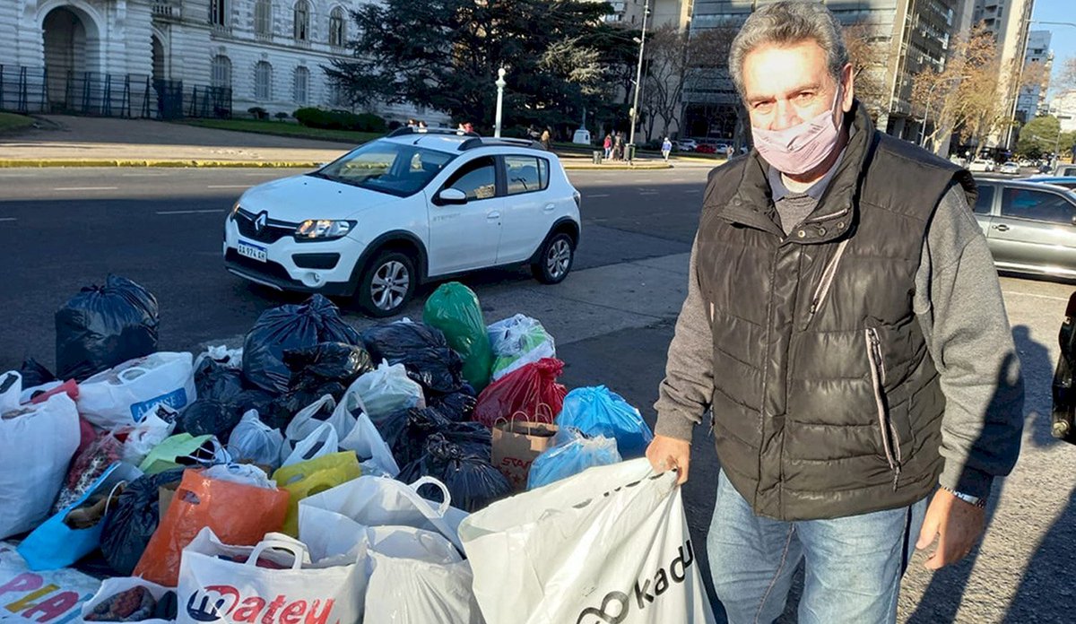 RED92cadadiamas's tweet photo. 🎁✊ | #InfoRED92 | #LaPlata | #Solidaridad |

Convocan a establecer una agenda solidaria para este año

Lo impulsa una ONG de la ciudad. El objetivo es concretar proyectos.

https://t.co/o6dEQDB2OU https://t.co/AvzJ8fo8OD