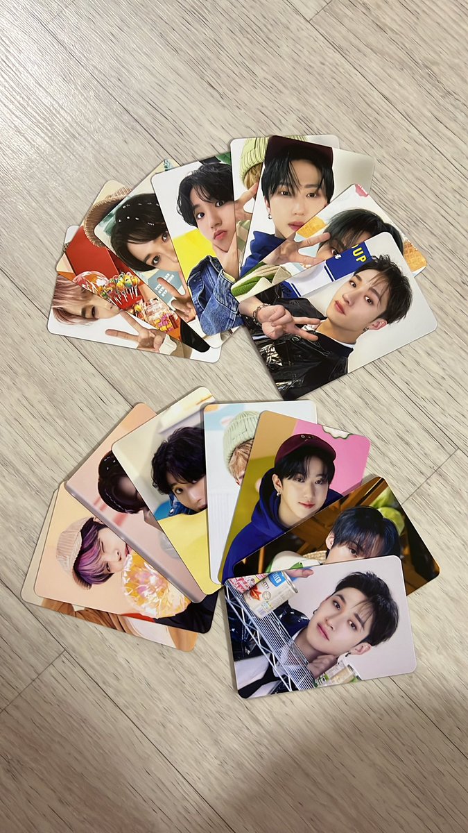 doll_0901's tweet photo. 시그 포카 양도 2set

All 3.0

스키즈 straykids skz skzoo 스키주 방찬 리노 창빈 현진 한 필릭스 용복 승민 아이엔 시그 시즌그리팅 짭폴라 짭폴 포카 pvc pc sell felix sell poca https://t.co/5pum9b2zUV