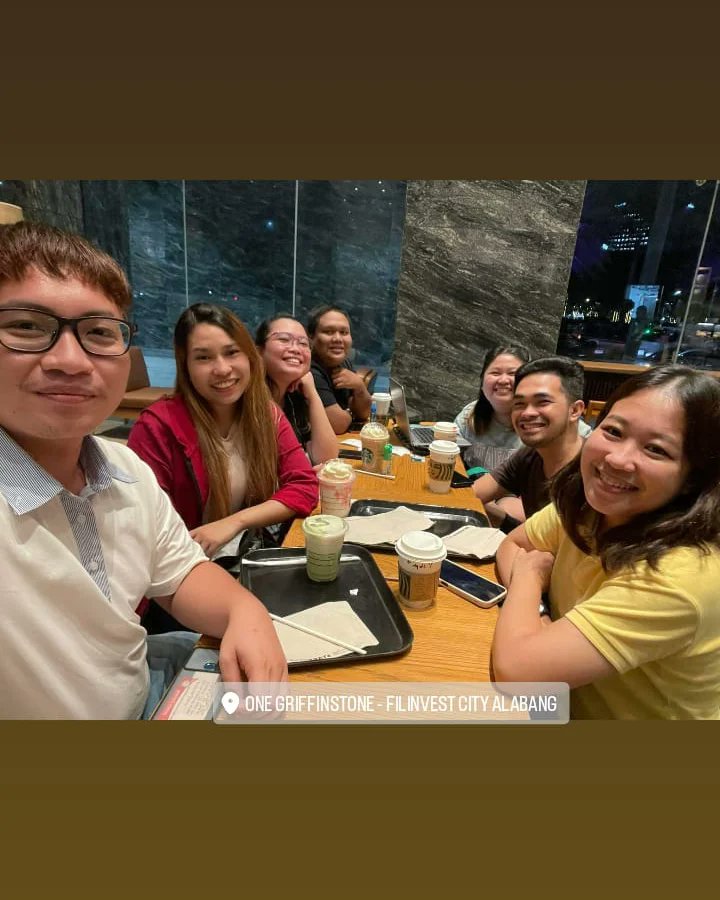 rgndsr_'s tweet photo. Eat.Drink.Unwind https://t.co/Bm5sCV3TD1