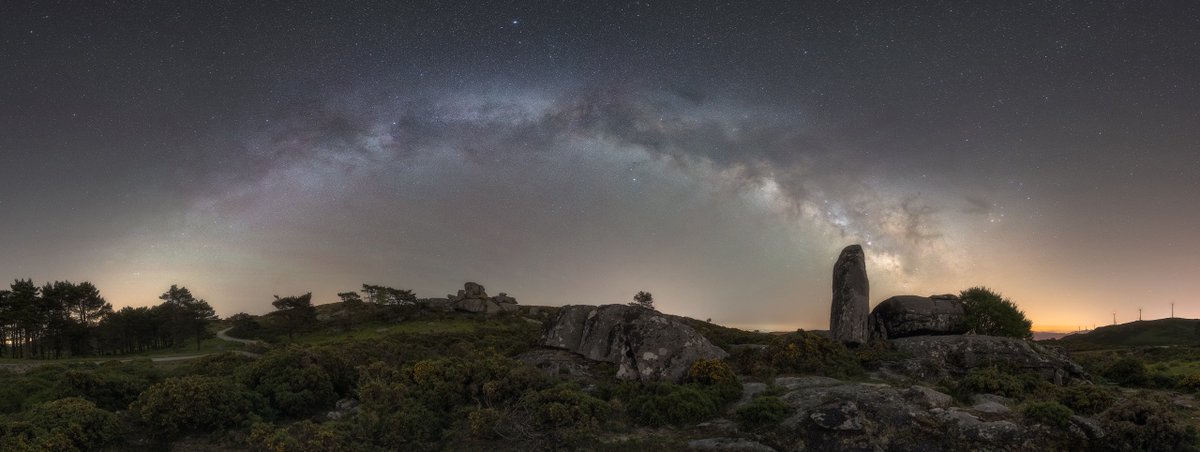 CeosGalegos's tweet photo. Non podía haber #CeosGalegos23 sen @Kikeflash 

E así foi: https://t.co/6RhQjFpOcu

Maxia, ciencia, arqueoloxía, patrimonio... e astronomía.
@tdepontevedra @historiaGAL @HistoriaGalicia https://t.co/lZmuQTIV3W