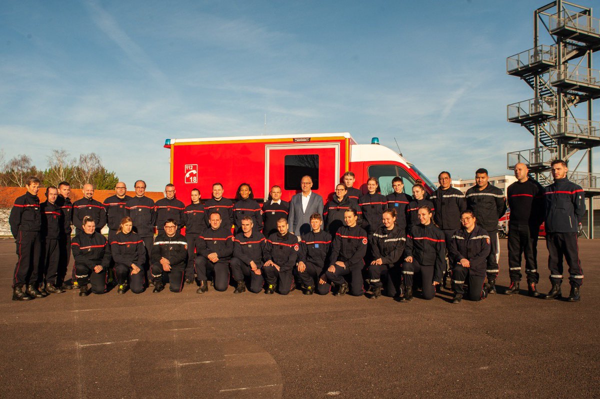 SDIS_89's tweet photo. ✅ Accueil des nouvelles #Recrues au #CFD par le #PCASDIS89, @BonnefondCh89 & le #DDA89, le Col @GuichardNihou.
👩🏻🚒Présentation du @SDIS_89 & de son organisation, avant 1 remise officielle de l’#Écusson du Corps départemental des #Pompiers du @Departement89. Bienvenue chez nous ! https://t.co/oXzEppt2Vr