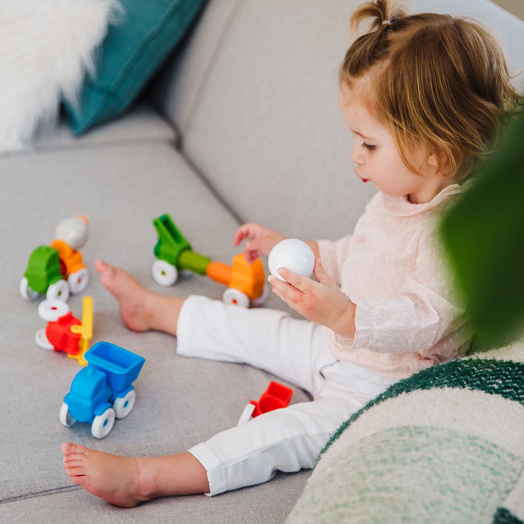 Vroom Vroom… 

Mix ‘n Match your fleet of vehicles for a magnetic day out!

#smartmax #magnetictoys #constructiontoys #learnthroughplay #handeyecoordination #earlyyears