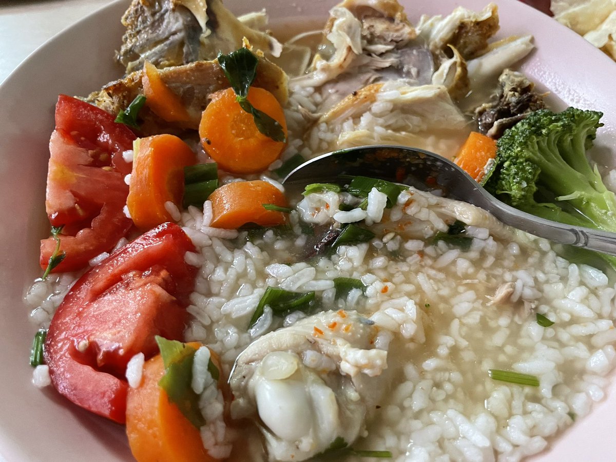 “Sop Orak-Arik”
Lihat postingan sop di media sosial. Kuliner mudah dibuat &amp; gampang divariasikan. Jadilah Sop dengan berbagai isinya. Berbeda-beda tetap satu menciptakan kelezatan ☺️☺️👍👍