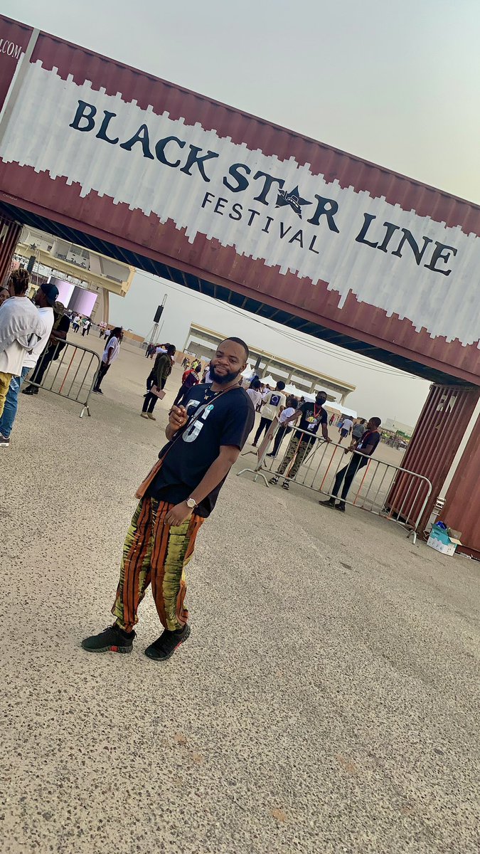 victusekissi's tweet photo. Is all about last night at #BlackStarLineFest . Best performance goes to #Sarkodie ❤️🔥 https://t.co/gvvYoL8glO