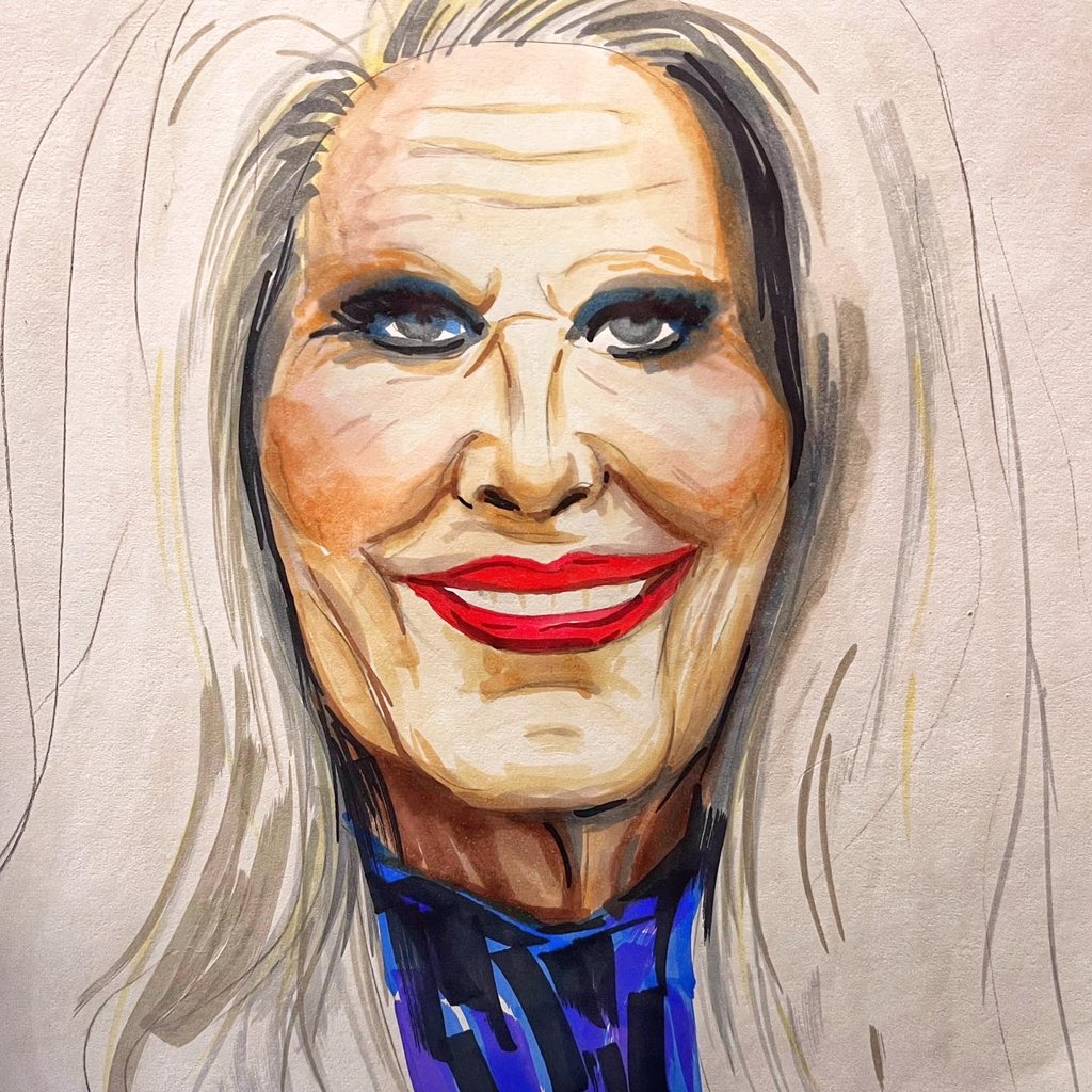 fouraffine's tweet photo. 8 years later, there she is.
Aged so well.
Our amiable mom gold teeth.
@katya_zamo 

Yours dearest daughter,
Olga Borisovna Vlagalisha

#Katya #welovekatya #momsgoldteeth https://t.co/XeAdOmXUuX