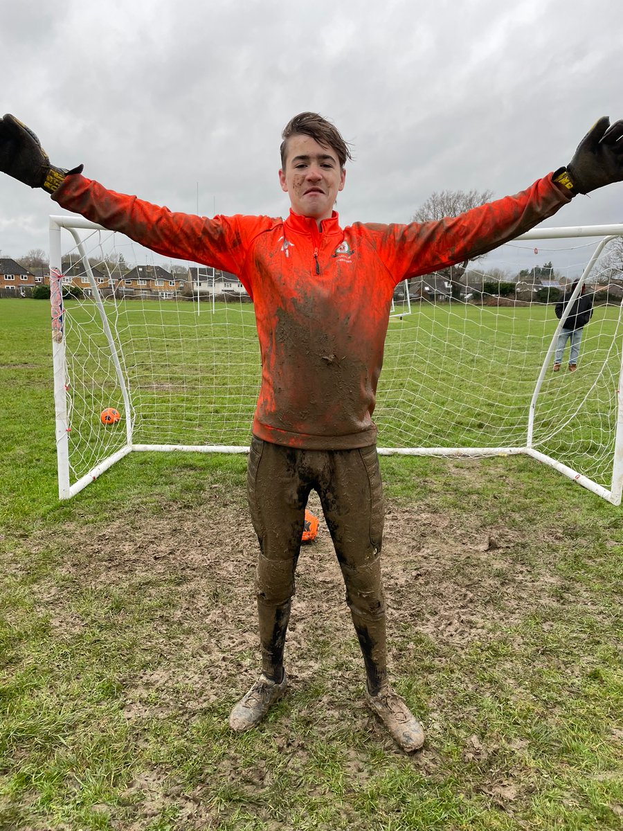 bhtfcjuniors's tweet photo. The Stopper Squad had fun in the mud today! https://t.co/XglgaYZTyq