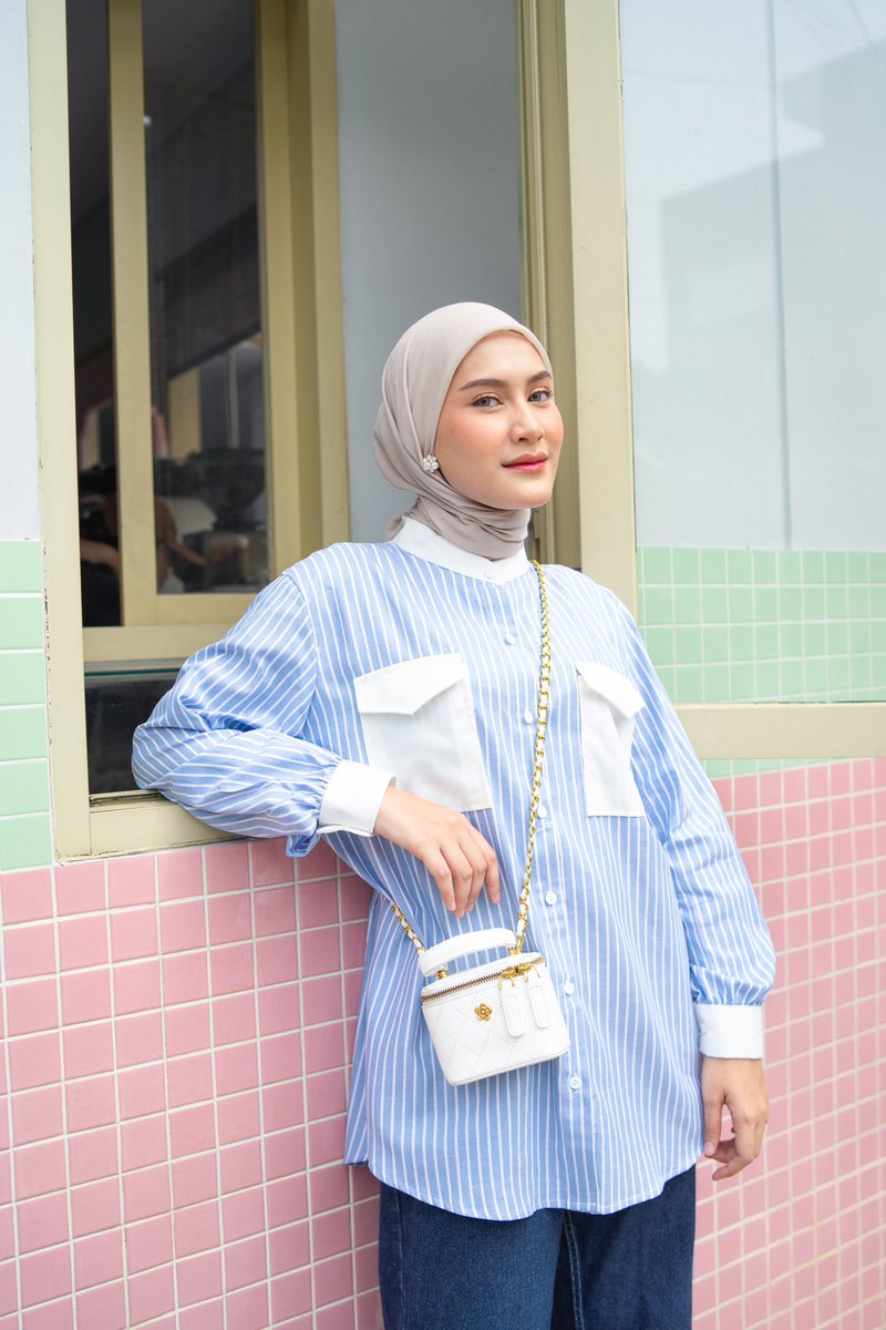 threadshopee's tweet image. Kemeja Stripes Katun Wanita Oversize

✨ shope.ee/6f8b9WQyRt ✨