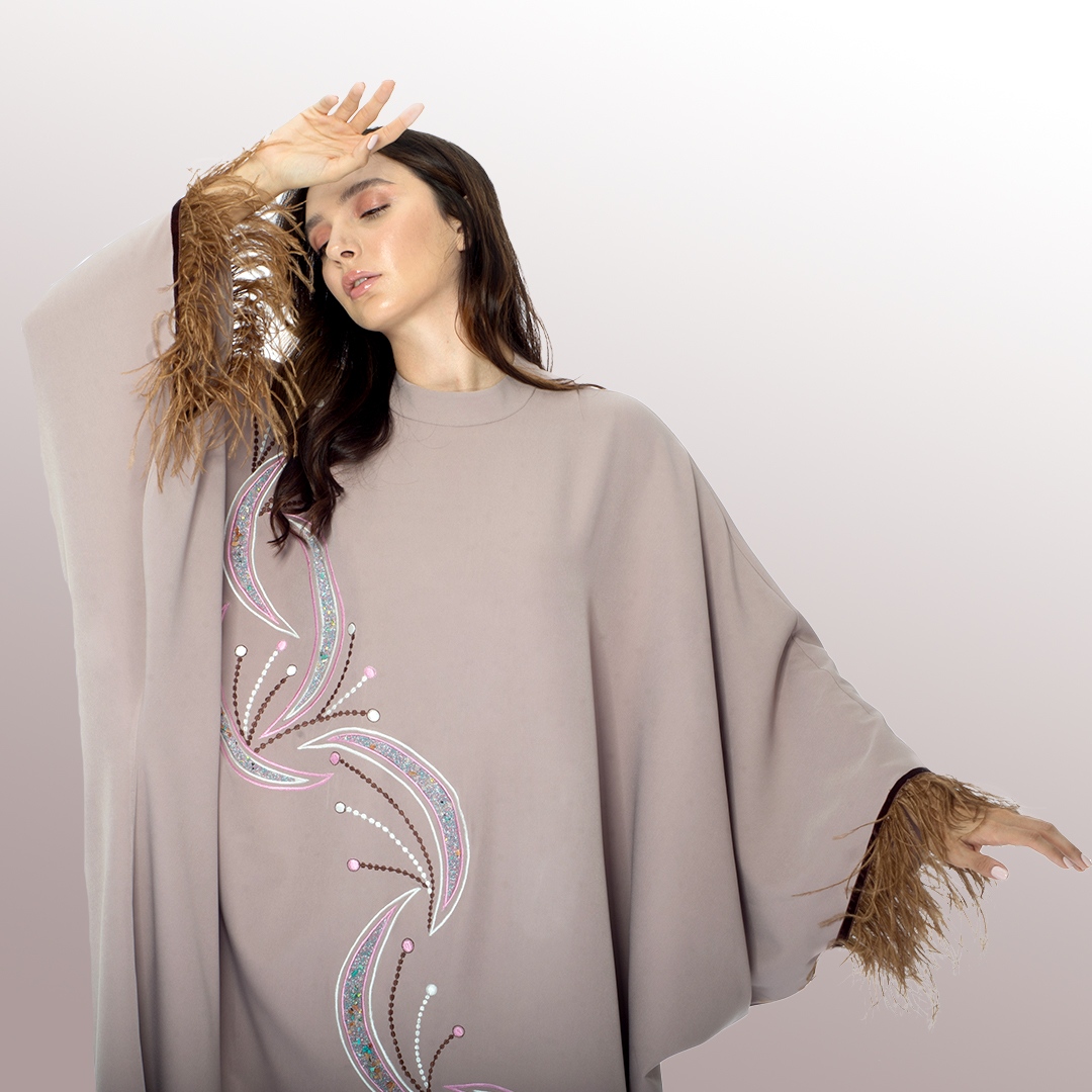 elilhaam's tweet photo. 🤎 Trendy feathers &amp; Beads for a modest chic look!⁠
⁠
This classic and embellished Kaftan from the new ELBAS collection is perfect for an everyday look.
⁠
Discover the finest Abayas and Kaftan selection on https://t.co/FiiWGLdB57 ⁠ ✨

#modestwear #modestfashion #kaftan https://t.co/y2Ja8tQ1EK