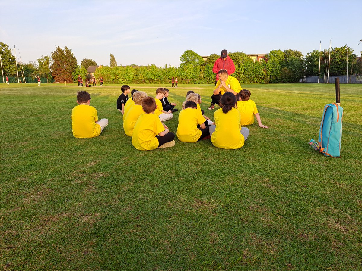 WhitefieldCC's tweet photo. Junior winter nets will be back next week!

11am-11:45am aged 5+ and for beginners

11am-1pm U11s squad

@Liverpool College

Our Junior section is growing and growing. After entering an U11s team, for the first time in a long time, this year we will have an U9s team too!

1/3 https://t.co/RwRex7Abex