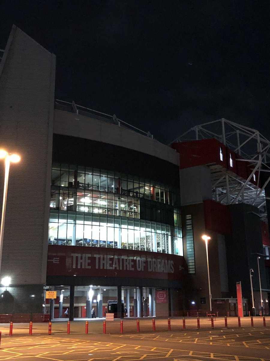 Visited the <a href="/stjohnambulance/">St John Ambulance England</a> #volunteer team yesterday <a href="/ManUtd/">Manchester United</a>, witnessing first hand #StJohnPeople making a difference &amp; the amazing team work with <a href="/NWAmbulance/">North West Ambulance Service</a>, club HCPs &amp; club staff. Sue &amp; her team represent everything our organisation stands for &amp; more - thank you! #MySJADay