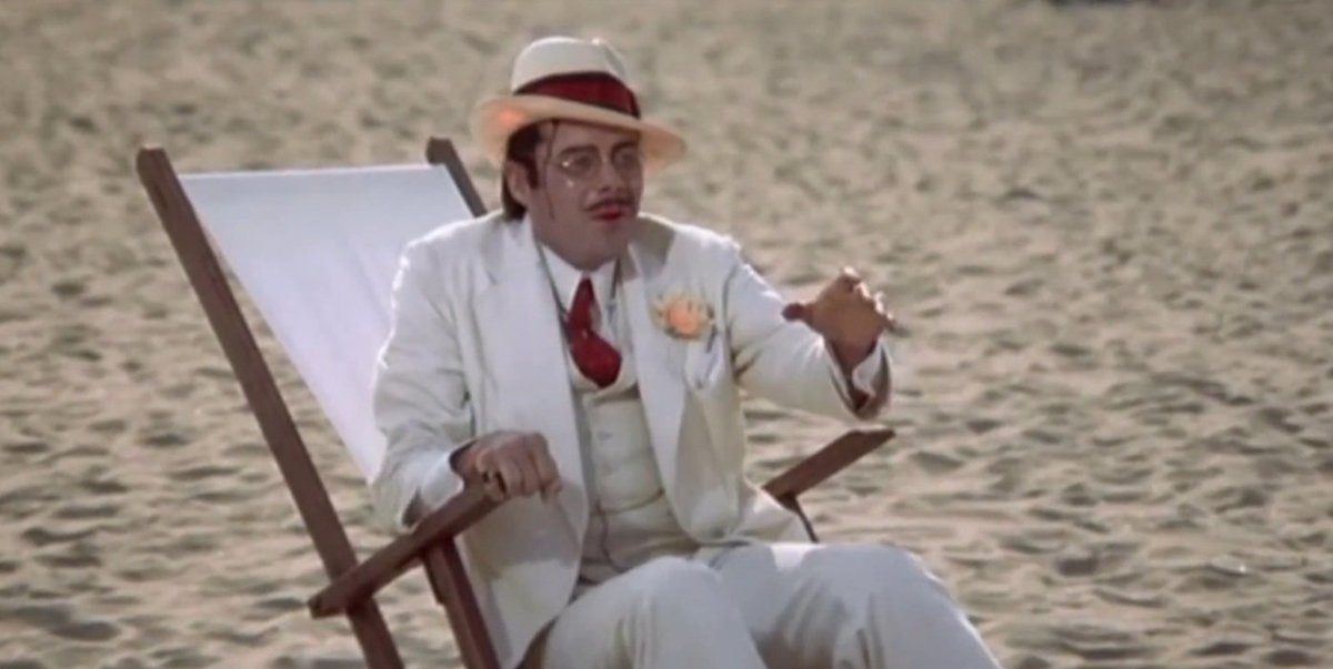 영화 '헤어질 결심'을 본 후 언젠가 봤던 '베니스에서의 죽음'이란 이태리 영화가 떠올랐다. 둘 다 말러 교향곡 5번 4악장 아다지에토를 주 배경음악...