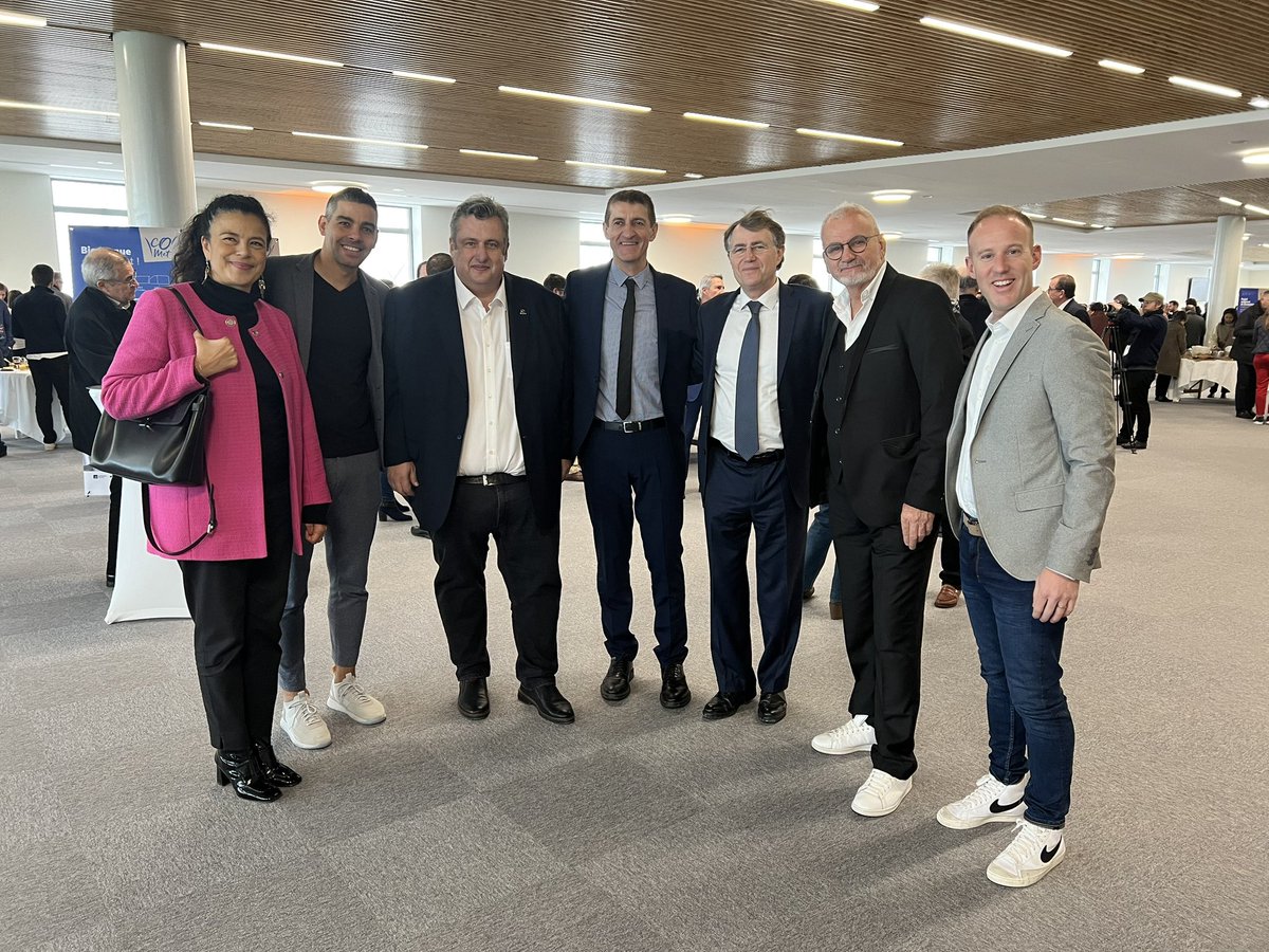 L’histoire continue 🤩
<a href="/Prefet45_Centre/">Préfète Centre-Val de Loire et Loiret</a> <a href="/ThomasRenaultOF/">Thomas Renault</a> @FFvolley <a href="/ffbasketball/">Fédération Française de BasketBall</a> <a href="/SergeGrouard/">Serge Grouard</a> <a href="/ffhandball/">FFHandball</a>