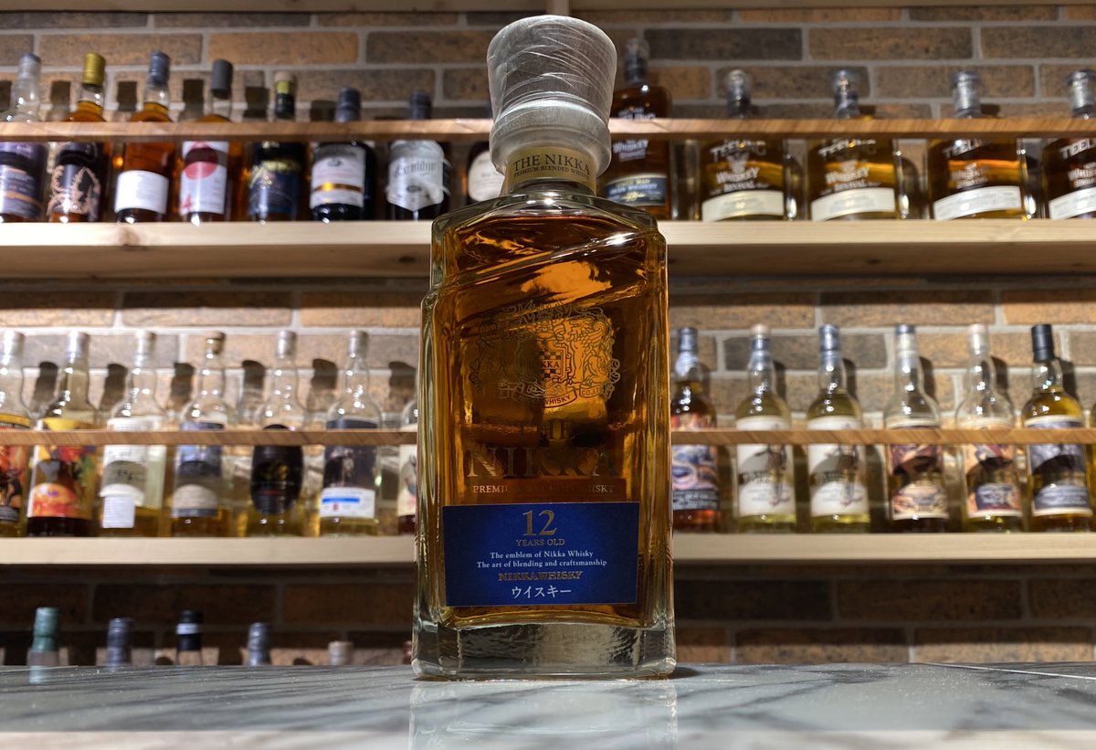 gggGarapon's tweet image. 新春プレゼント企画8日目🎁

毎日1本フルボトルプレゼント！

これがいよいよラストです🙇‍♂️

終売品のニッカ　ニッカ12年！

応募方法は私をフォロー、このツイートをリツイート、いいねをpush！

期限は1/8日の21時迄。

それではいいウイスキーライフを🥃