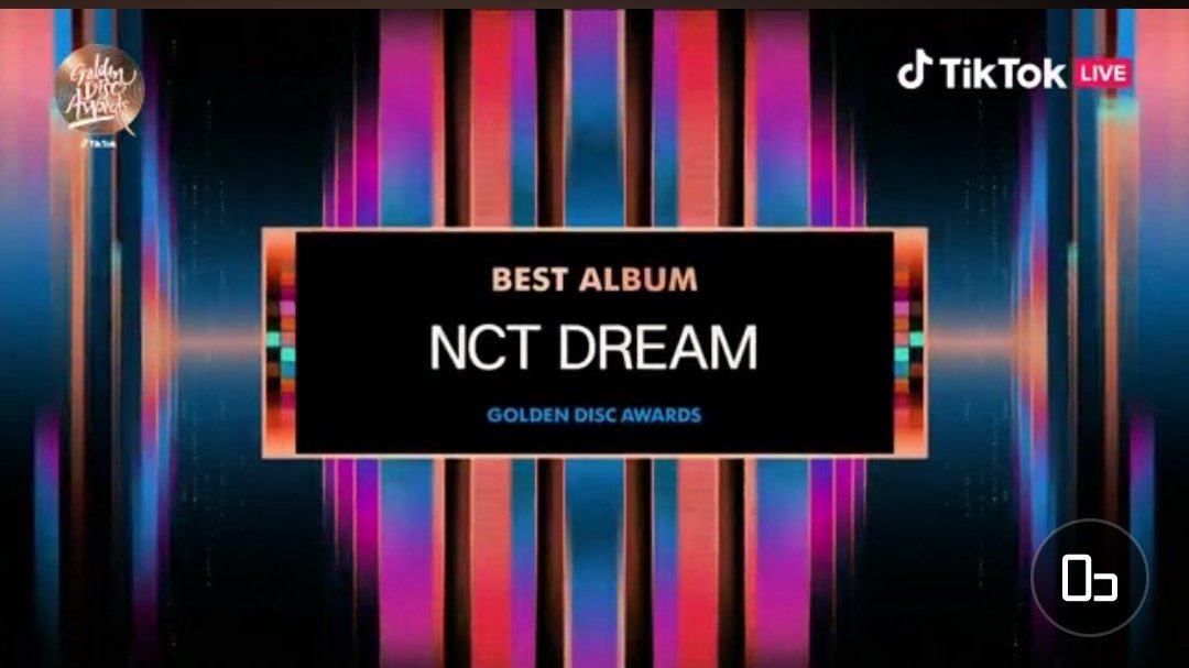 DreamiesPH's tweet image. [🏆] 230107
Congratulations to @NCTsmtown_DREAM for winning Best Album (Bonsang) with ‘#GlitchMode - The 2nd Album’ at the 37th Golden Disc Awards! ✨💚

#NCT #MARK #마크 #RENJUN #런쥔 #仁俊 #JENO #제노 #HAECHAN #해찬 #JAEMIN #재민 #CHENLE #천러 #辰乐 #JISUNG #지성 🌱