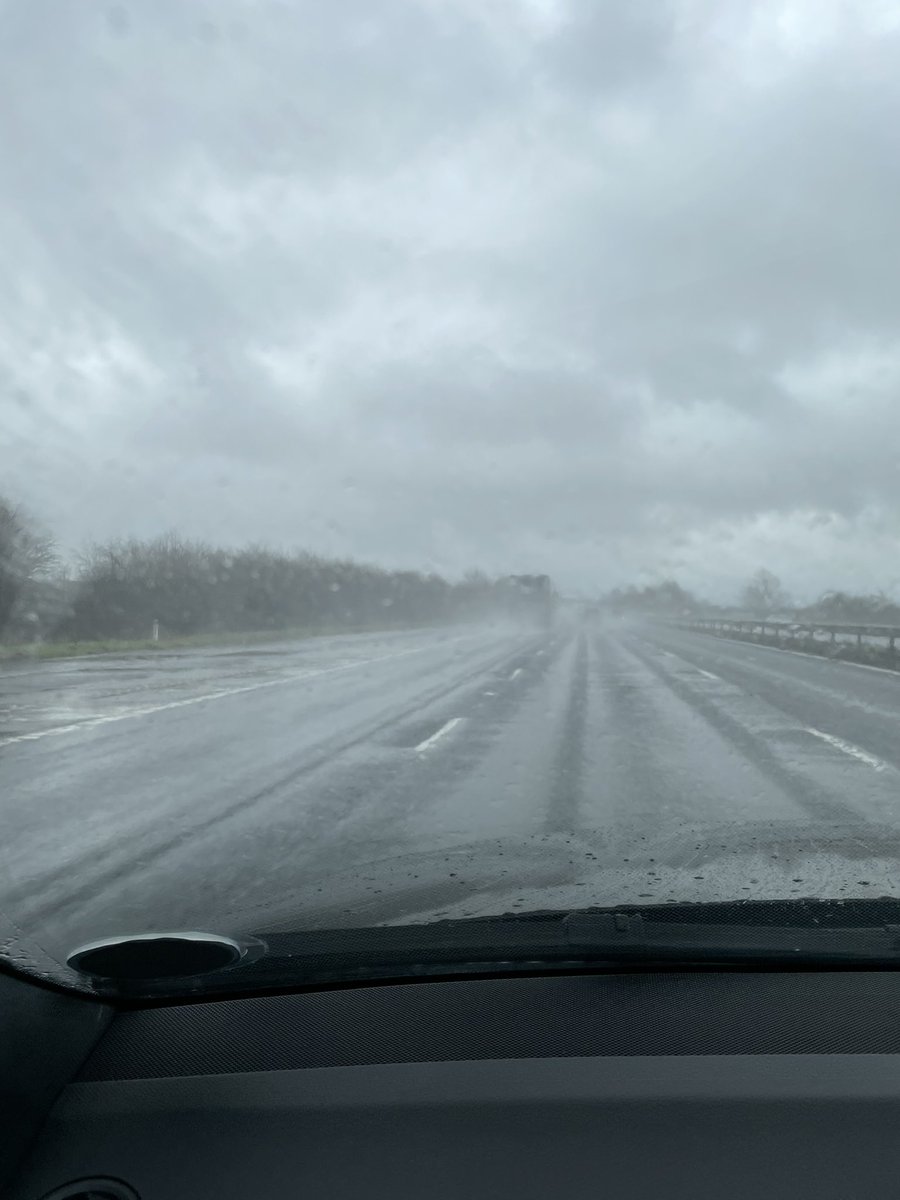 kmb2009's tweet photo. @TurnersCoaches  you might want to let this driver on the m4 (towards London) know that it’s almost impossible to see them on this rainy day. Some lights would be useful https://t.co/Pmv86qymiZ